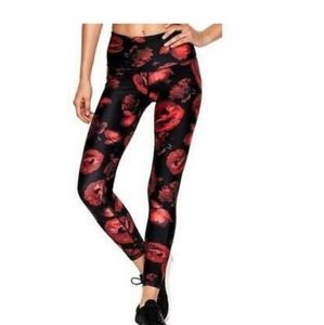 Victoria Secret Red Roses Black Yoga Leggi…